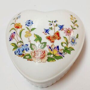 AYNSLEY "COTTAGE GARDEN" Fine Eglish Bone China Heart Shape Covered Trinket BOX